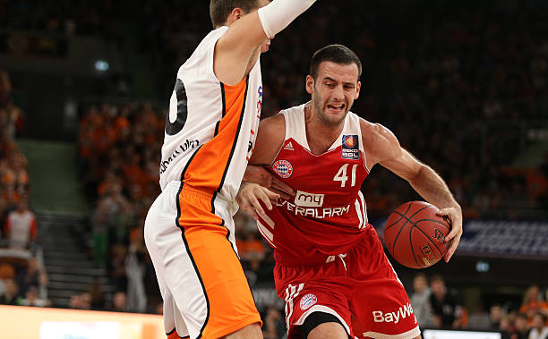 曼联的首胜 曼联的首胜