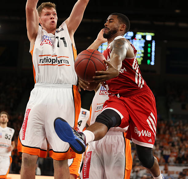 国足-不敌澳大利亚，看D站球迷如何看待本场比赛.