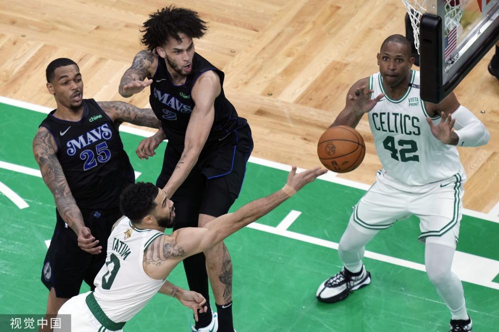 为何要踩一捧一？博主晒照遭萨拉赫嘲讽：能否避免贬低英超冠军？